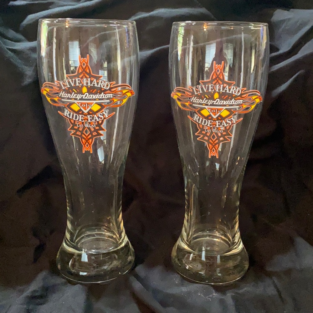 Harley-Davidson set of 2 Pilsner glasses Las Vegas